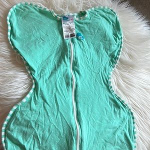 GUC love to dream swaddle Size M